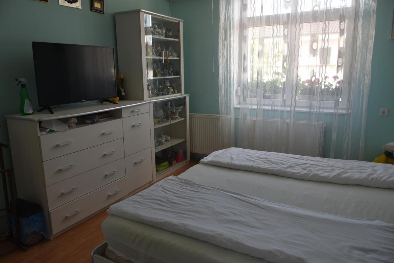 Vila Angela Felix Hotell Sînmartin Exteriör bild