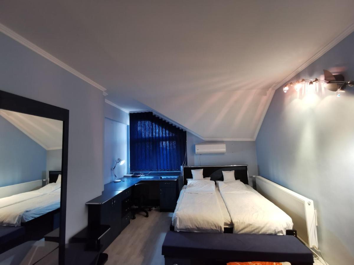 Vila Angela Felix Hotell Sînmartin Exteriör bild